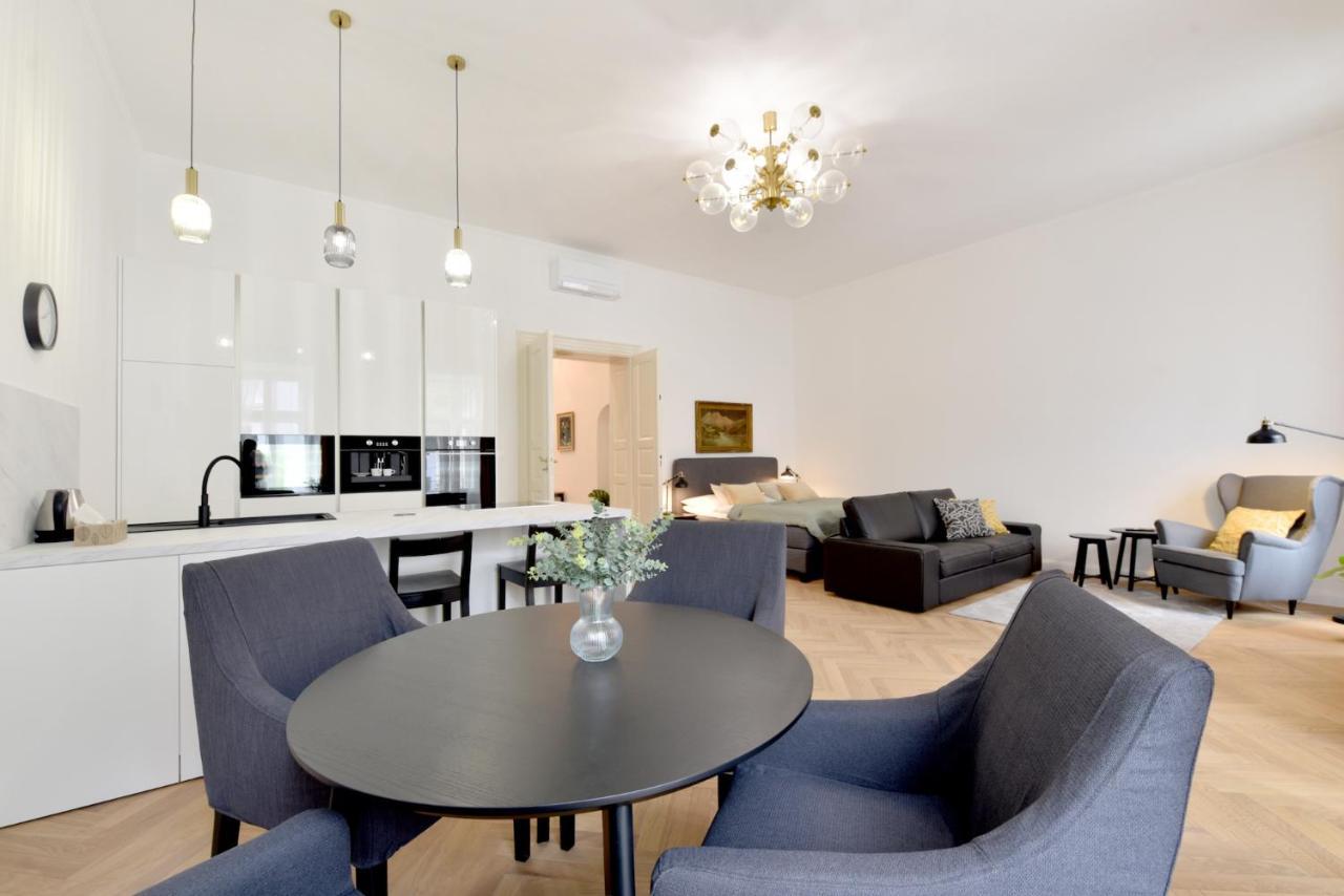 Apartman S Balkonom Trenčín Zewnętrze zdjęcie